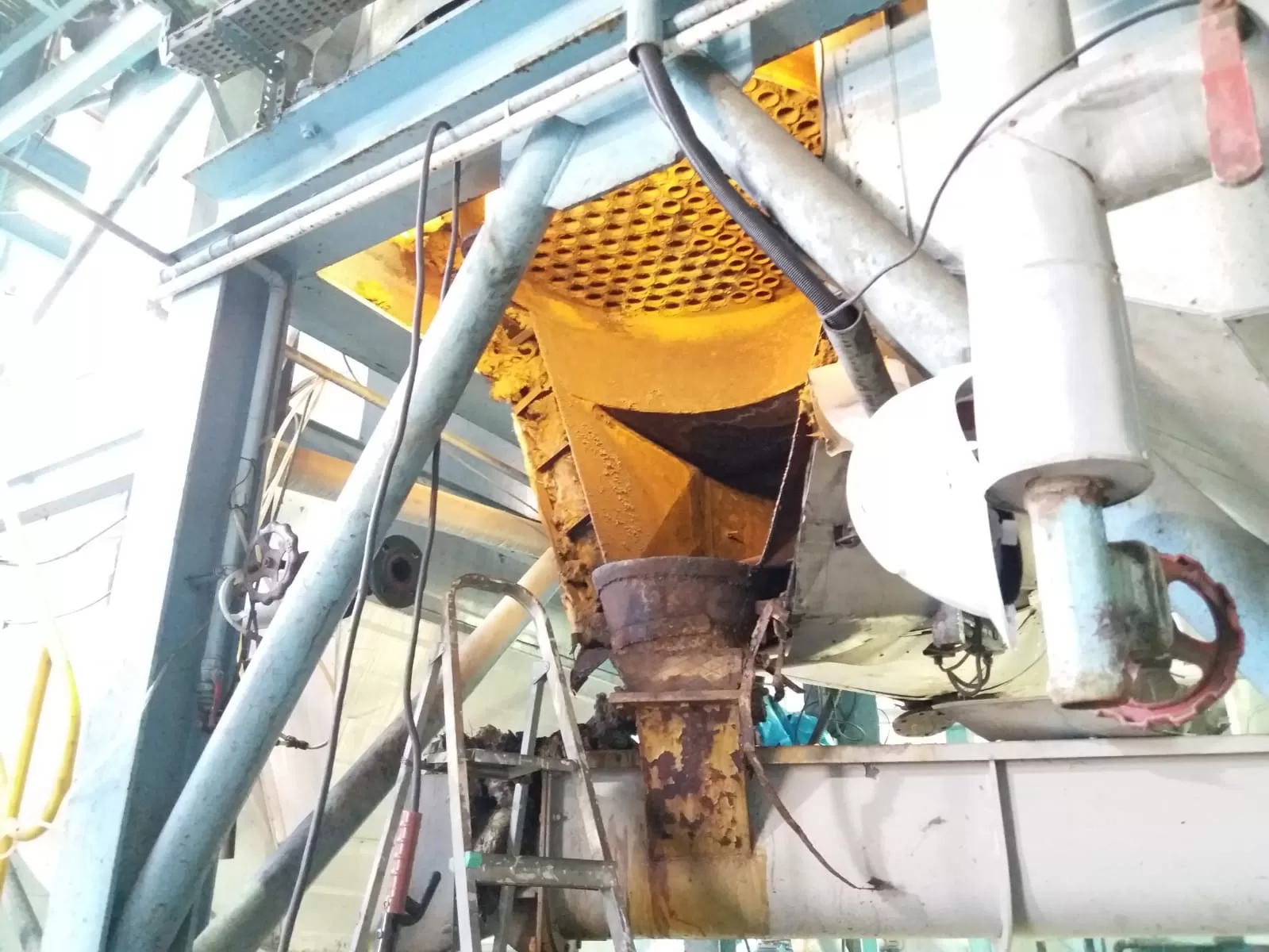 Dikey kazan boru değişimi işimiz